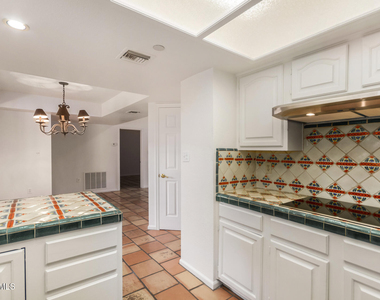 4200 N Miller Road - Photo Thumbnail 8