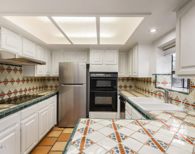 4200 N Miller Road - Photo Thumbnail 7
