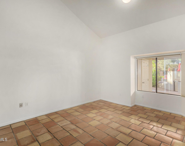4200 N Miller Road - Photo Thumbnail 12