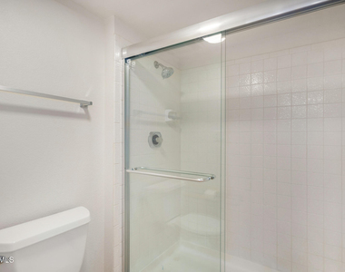 4200 N Miller Road - Photo Thumbnail 16