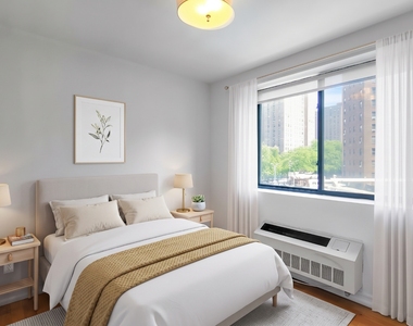 2027 1st Avenue - Photo Thumbnail 2