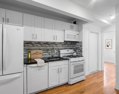 2027 1st Avenue - Photo Thumbnail 5