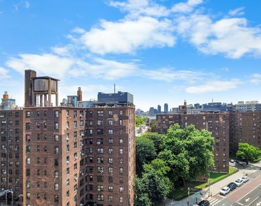 2027 1st Avenue - Photo Thumbnail 9