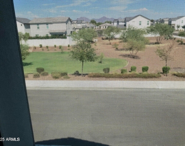 17118 N 50th Way - Photo Thumbnail 44