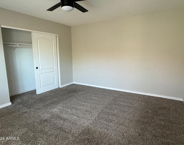 5611 N 79th Street - Photo Thumbnail 10