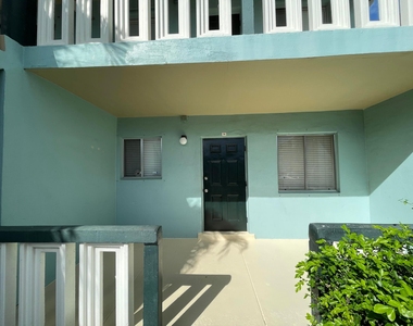 306 E Ocean Avenue - Photo Thumbnail 3