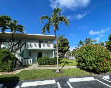 306 E Ocean Avenue - Photo Thumbnail 2