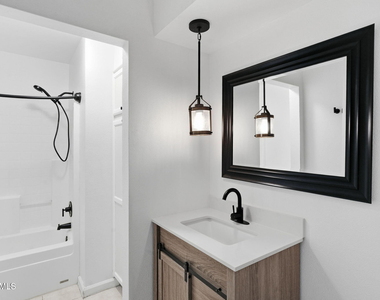 1660 W Village Way - Photo Thumbnail 24