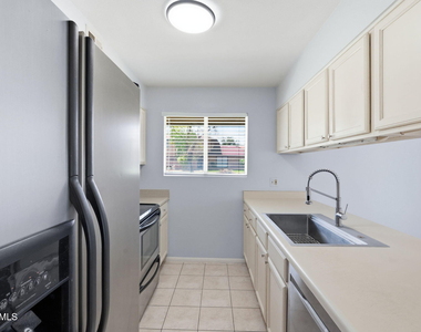 1660 W Village Way - Photo Thumbnail 7