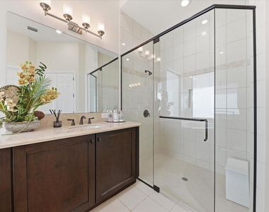 9769 Bozzano Drive - Photo Thumbnail 27