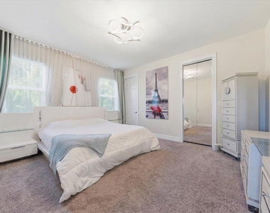 9769 Bozzano Drive - Photo Thumbnail 35