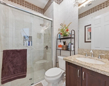 9769 Bozzano Drive - Photo Thumbnail 40
