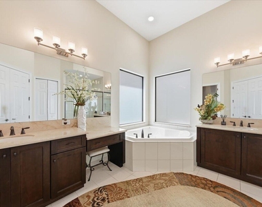 9769 Bozzano Drive - Photo Thumbnail 26