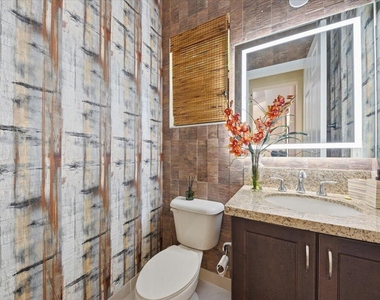 9769 Bozzano Drive - Photo Thumbnail 32