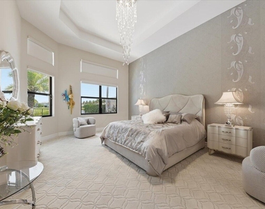 9769 Bozzano Drive - Photo Thumbnail 24