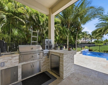 9769 Bozzano Drive - Photo Thumbnail 44