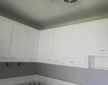 2850 Sw 1st Street - Photo Thumbnail 2