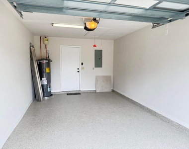 1065 Mulberry Place - Photo Thumbnail 16