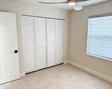 1065 Mulberry Place - Photo Thumbnail 14