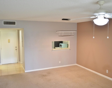 5130 Las Verdes Circle - Photo Thumbnail 2