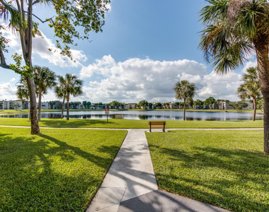 5130 Las Verdes Circle - Photo Thumbnail 32