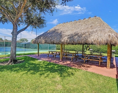 5130 Las Verdes Circle - Photo Thumbnail 28
