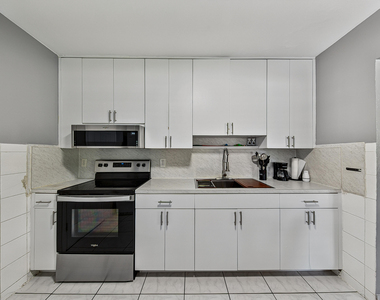 2312 Ne 4th Street - Photo Thumbnail 10