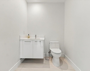 153 N Seabreeze Boulevard - Photo Thumbnail 86