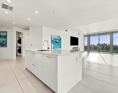 153 N Seabreeze Boulevard - Photo Thumbnail 56