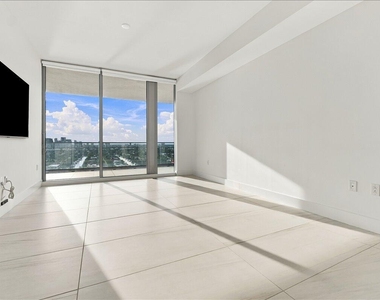 153 N Seabreeze Boulevard - Photo Thumbnail 53