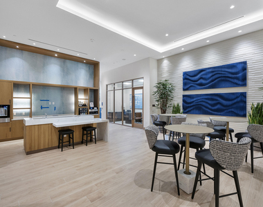 153 N Seabreeze Boulevard - Photo Thumbnail 28