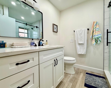 10938 Roebelini Palm Court - Photo Thumbnail 25