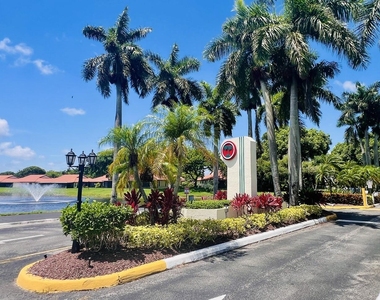 10938 Roebelini Palm Court - Photo Thumbnail 63