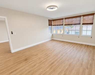 1505 Palm Beach Trace Drive - Photo Thumbnail 13