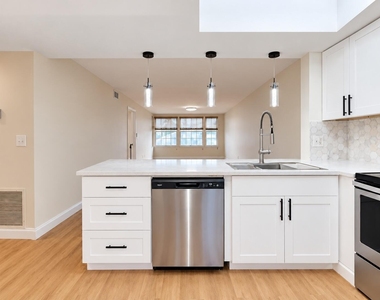1505 Palm Beach Trace Drive - Photo Thumbnail 3