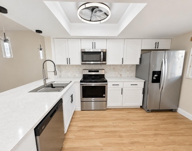1505 Palm Beach Trace Drive - Photo Thumbnail 2