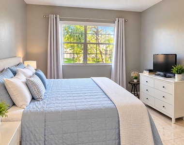 860 Cypress Park Way - Photo Thumbnail 12