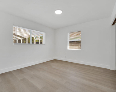 131 Se 4th Avenue - Photo Thumbnail 9