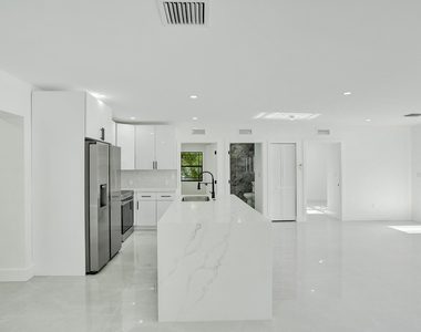 3234 Taft Street - Photo Thumbnail 18