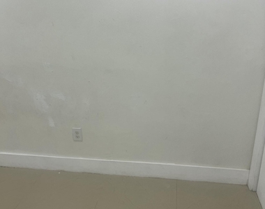 2900 Nw 187th Street - Photo Thumbnail 11