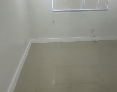 2900 Nw 187th Street - Photo Thumbnail 8