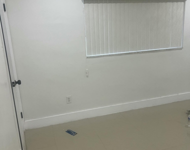 2900 Nw 187th Street - Photo Thumbnail 3