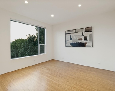4401 Roseland Avenue - Photo Thumbnail 11