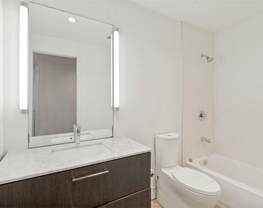 4401 Roseland Avenue - Photo Thumbnail 13