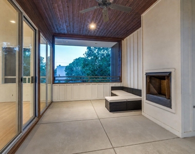 4401 Roseland Avenue - Photo Thumbnail 4