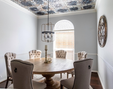 1361 Kirkwood Lane - Photo Thumbnail 3