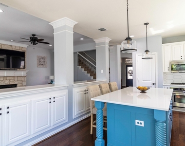 1361 Kirkwood Lane - Photo Thumbnail 7