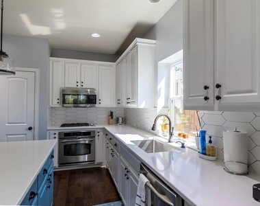 1361 Kirkwood Lane - Photo Thumbnail 8