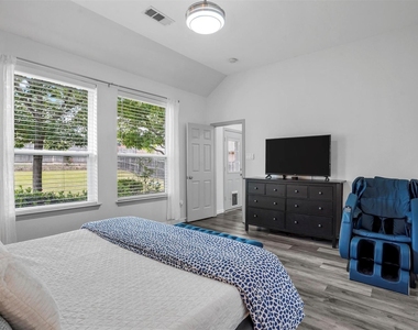 4924 Obrien Way - Photo Thumbnail 20