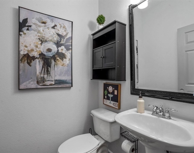 4924 Obrien Way - Photo Thumbnail 23